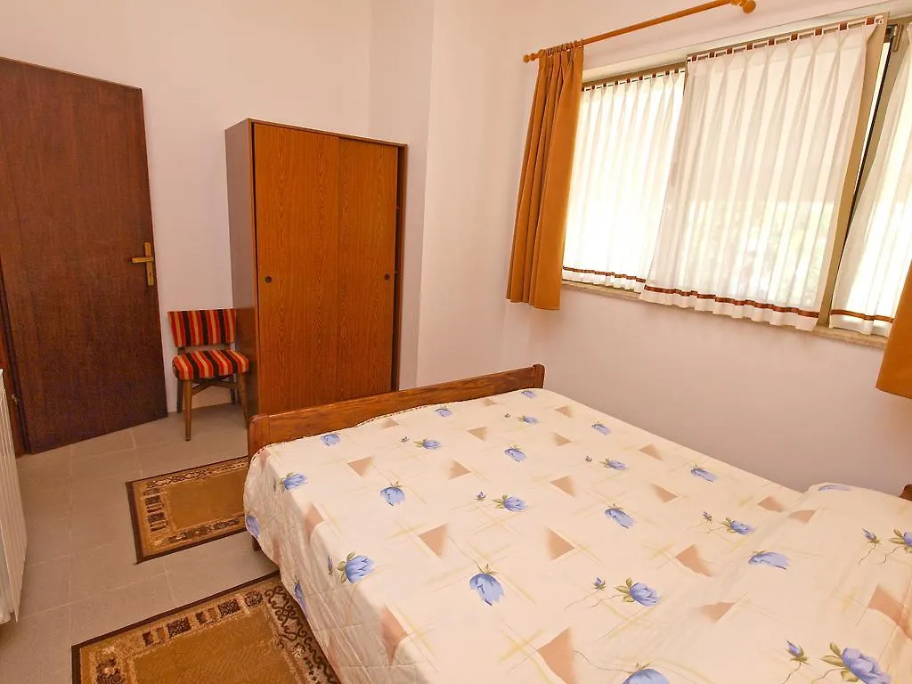 Apartment Rov 894 Medulin Croatia