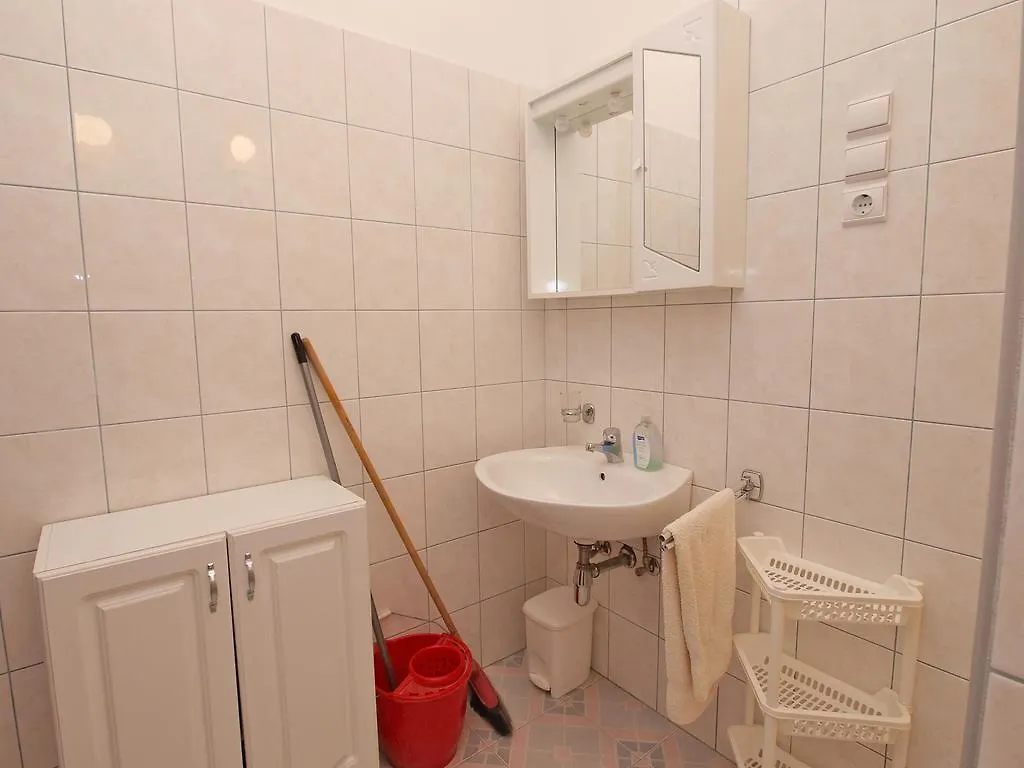Apartment Rov 894 Medulin Croatia