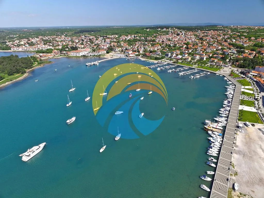 Apartment Rov 894 Medulin 0*,  Croatia
